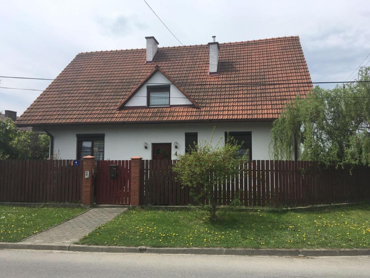 Holiday Home In Dobczyce Lesser With Terrace Exteriör bild
